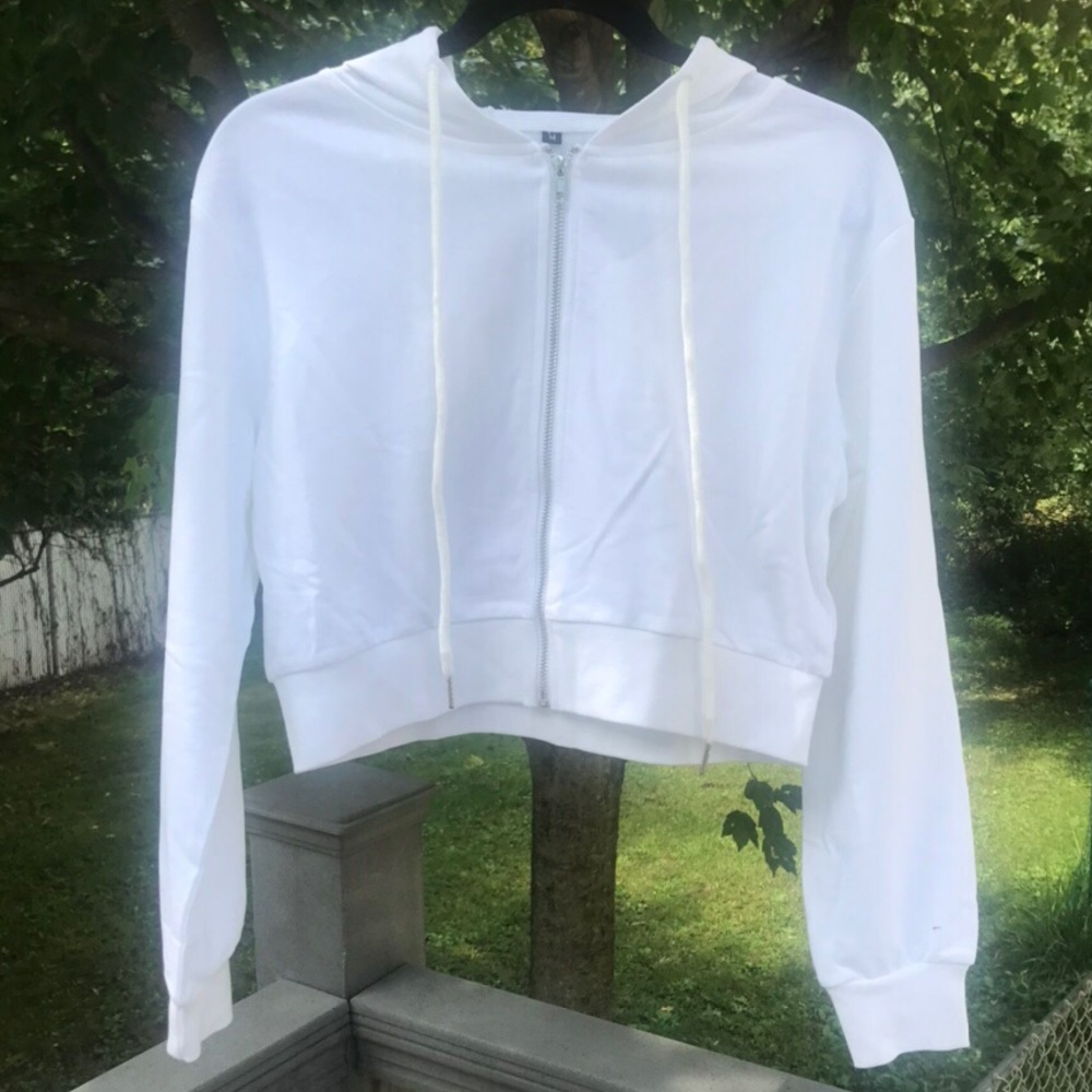 Cropped zip up